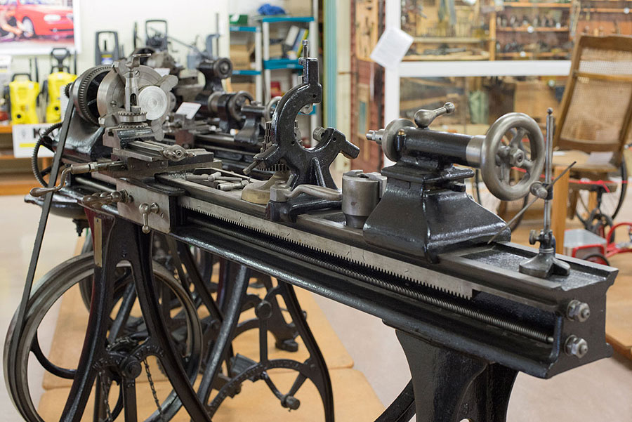 E Hayes Image Gallery Of Industrial Treadle Powered Lathes On